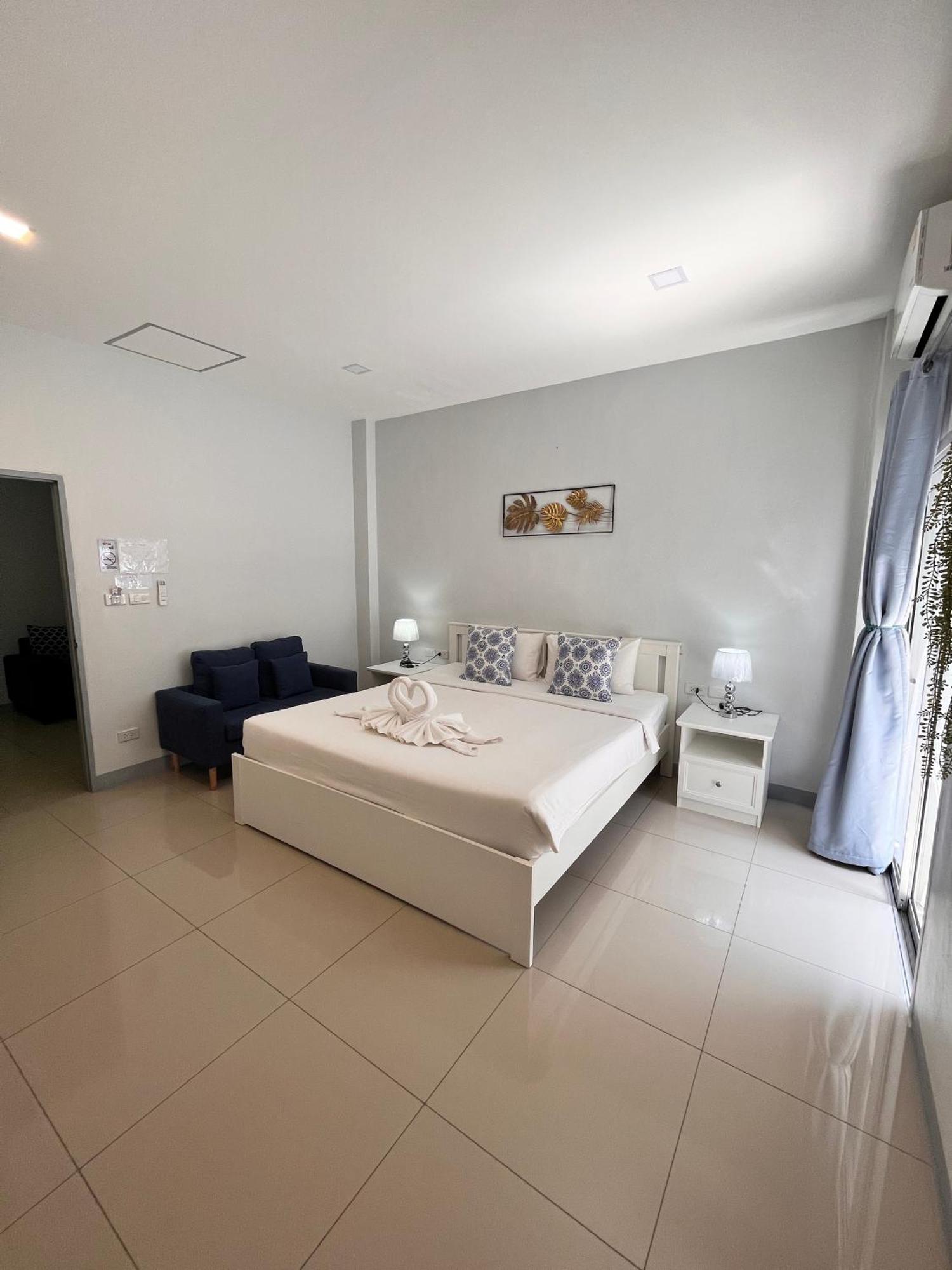 Cinderella Residence Patong Extérieur photo