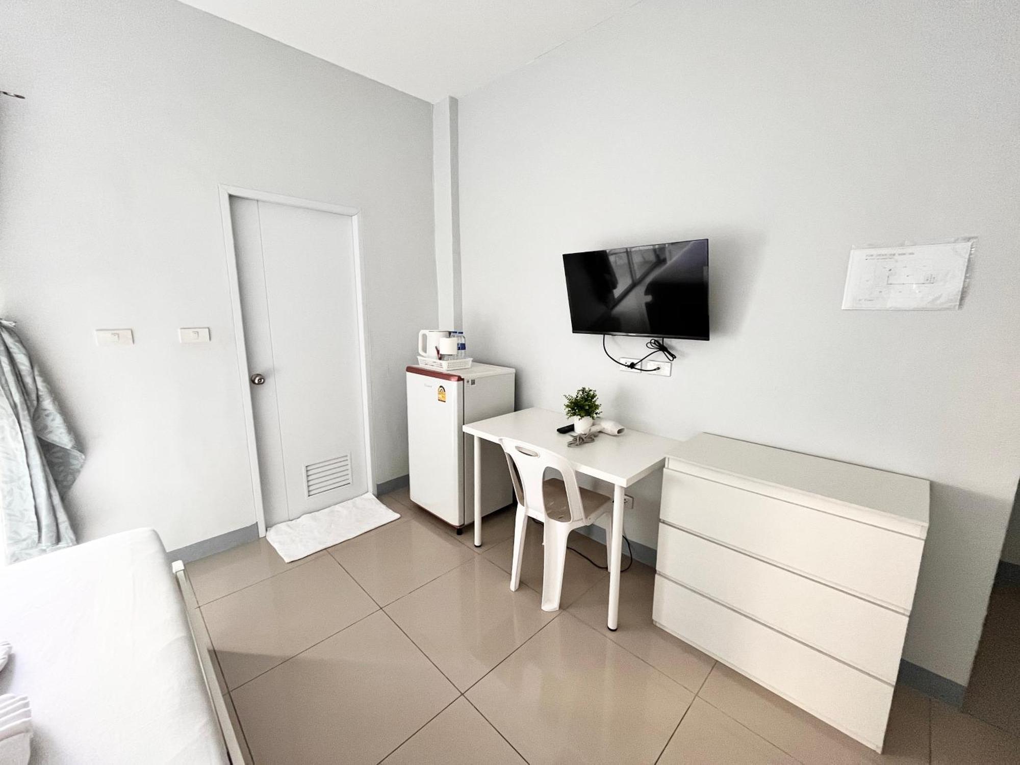 Cinderella Residence Patong Extérieur photo