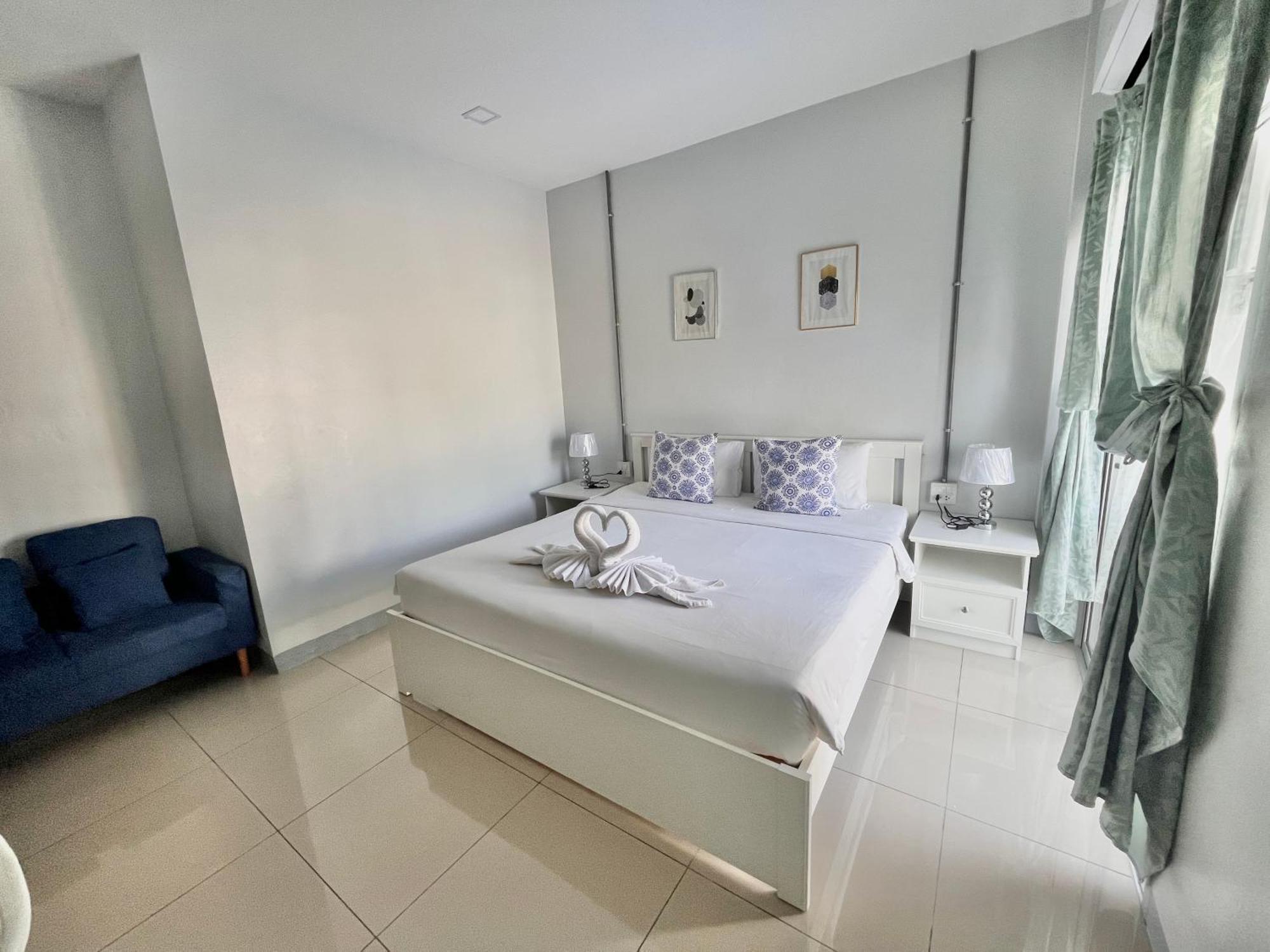 Cinderella Residence Patong Extérieur photo